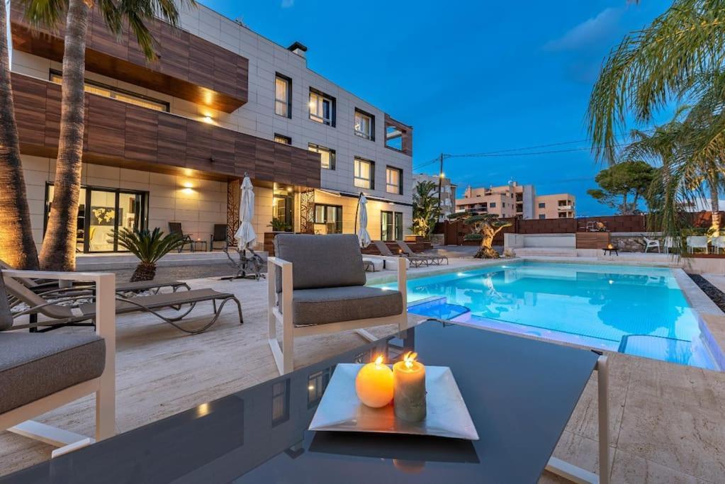 ミアミ・プラトーヤLusso E Relax Con Piscina A 2 Minuti Dal Mareアパートメント エクステリア 写真